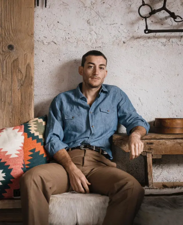 Inspired by early 1960s Western shirts and revisited with a unique Italian touch, the “Gonzo” Light Blue Chambray Linen Western Shirt represents an authentic garment made of a special Chambray Cotton-Linen blend from Italy, Stone Washed.

Our Chambray Cotton-Linen blend is a beautifully woven fabric that combines the casual elegance of chambray with the natural comfort of cotton and linen. It combines the best qualities of both natural fibers, the softness and breathability of cotton with the lightweight strength and crisp texture of linen. This blend offers a perfect balance of comfort and durability, making it ideal for warm-weather.

The fabric has been Stone Washed to get the best softness, worn-in feel and a distinct vintage look.

The Western shirt appeared at the beginning of the 19th century, during the conquest of the West. Thanks to the Italian “Spaghetti Western” films like “For a Few Dollars More” by Sergio Leone, from the 60s the Western shirt become a timeless icon, a wardrobe must-have.

The attention to detail makes it a rare and authentic Western Shirt Hand Made in Italy.

Available worldwide