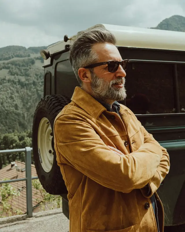 A special Day with Gianni of @la_fiaschetteria.

Gianni is a Motorycle Adventurer, Traveller and the Mind behind @la_fiaschetteria, a unique Alpine Inn experience in the Heart of Bergamo.

We shared our passions for Motorcycle Explorations, our Mountains and the love to well-made things.

Here is wearing our Masterpiece “Enzo” Sabbia Suede Car Coat.

Proudly Made in Italy

Shots by @francescotorricella